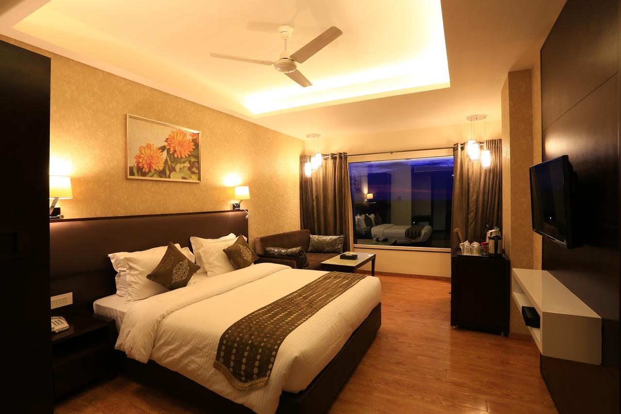 Nandan Kanan Hotel & Resort Sipra Exterior photo
