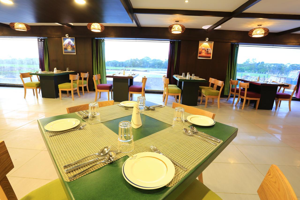 Nandan Kanan Hotel & Resort Sipra Exterior photo